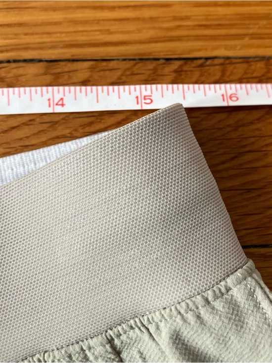 Lululemon Beige Workout Athleisure License To Train Shorts XL Extra Large - Picture 7 of 13